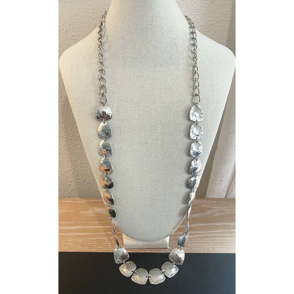 Elegant Hammered Disc Long Silver Tone Women’s Necklace